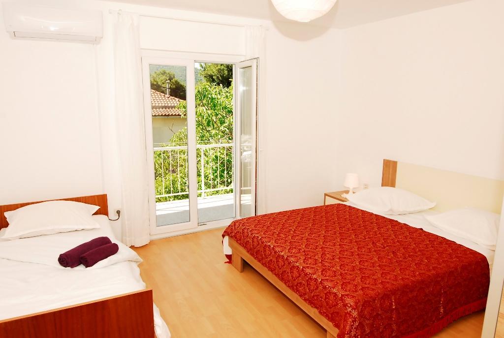 Apartment Bol Primošten Esterno foto